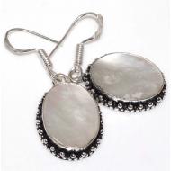 Серебряные серьги с перламутром в винтажном стиле