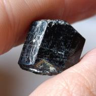 24.5CT Необработанный черный Турмалин шерл 15.6*15мм (без огранки) 