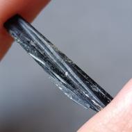 4.2CT Необработанный черный Турмалин шерл 29.6*5мм (без огранки) 