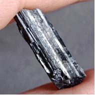 9.25CT Необработанный черный Турмалин шерл 25*8мм (без огранки) Видео