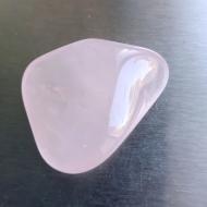 38.3Ct Натуральний Рожевий кварц без огранки 26.5*22мм