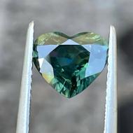 1.25Ct Натуральный полихромный сапфир сердце 7.4мм ААА++(Видео)