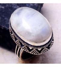 Кольцо в винтажном стиле с натуральным лунным камнем 18р