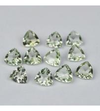 0.7Ct Натуральный зеленый аметист триллион 6мм (цена за 1шт) 0.7Ct Натуральный зеленый аметист триллион 6мм (цена за 1шт)