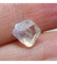 1.63Ct Необработанный Лунный Камень (Адуляр) 6.8*6.7мм 1.63Ct Необработанный Лунный Камень (Адуляр) 6.8*6.7мм