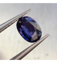 0.91Ct Не гретый фиолетовый сапфир 6.7*5мм овал (Сертификат) 0.91Ct Не гретый фиолетовый сапфир 6.7*5мм овал (Сертификат)