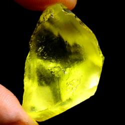 50Ct НАТУРАЛЬНЫЙ ЛИМОННЫЙ КВАРЦ (необработанный 28*18мм)