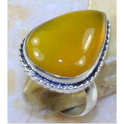 Серебряное кольцо с желтым агатом 22р