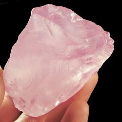457.3Ct Натуральный розовый кварц (минерал) 57*42мм 