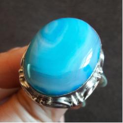 Серебряное кольцо с натуральным голубым агатом 20.5р