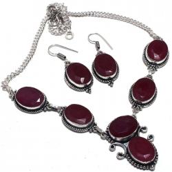 Серебряный комплект с индийским рубином (корундом) серьги+ ожерелье