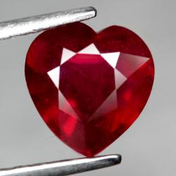 1.95Ct Натуральный рубин сердце 7.8*7.6мм 