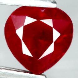 1.9Ct Натуральный рубин 6.9мм (сердце) Класса ААА+