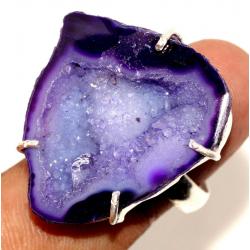 Серебряное кольцо с фиолетовой жеодой агата 19р