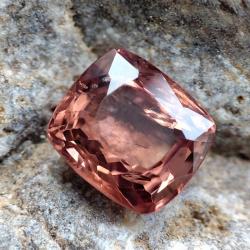0.8Ct Brownish Peach ШПІНЕЛЬ кушон 5.6*5мм Сертифікат