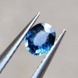 0.39Ct Натуральний поліхромний Цейлонський сапфір 4.85*3.8мм (овал) Відео