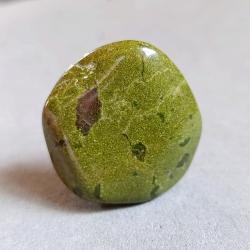 78.6Ct Натуральная зеленая Яшма ( Индонезия) 29.5*28.5мм