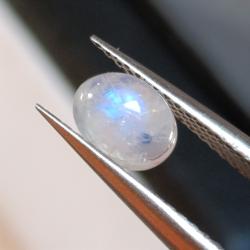 1.05Ct Необработанный лунный камень (Адуляр) овал 6.8*5.1мм 