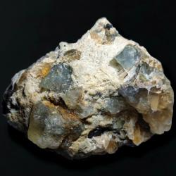 1470Ct Колекційний екземпляр: Натуральні Поліхромний Топаз, Sky blue, винний Топаз в породі 84*63мм