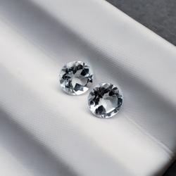 1.18Ct Натуральные светло- голубые топазы 5мм круг (пара) Сертификат 
