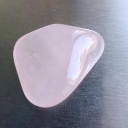38.3Ct Натуральний необроблений рожевий кварц 26.5*22мм