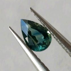 0.55Ct Натуральний синьо-зелений сапфір груша 6.2*4мм (Відео)