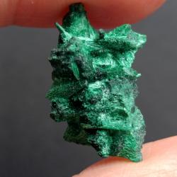 11.4Ct Малахіт натуральний без огранки 22*15.8мм Конго