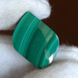 14.6Ct Малахіт натуральний кабошон 20.6*15.8мм 