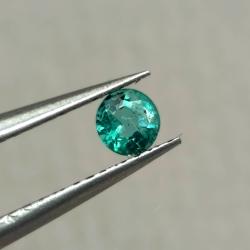 0.24Ct Натуральный изумруд 3.8мм круг (Класса А+) 