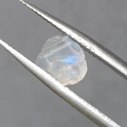 1.92Ct Натуральний чистый Місячний камінь (Адуляр) 8*6.7мм без огранки