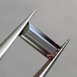 1.08CT Натуральный полихромный турмалин 10*4мм (багет) Видео