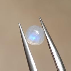 0.94Ct Натуральний місячний камінь (Адуляр) 5.2мм круг кабошон
