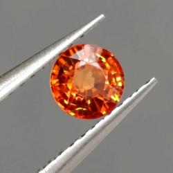 0.62Ct натуральний помаранчевий сапфір 4.6мм (круг) 