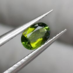 0.49Ct Зеленый полихромный турмалин 6.5*4.4мм (Видео)