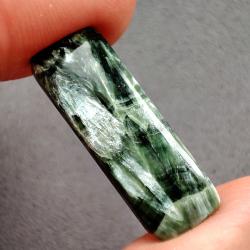 14.3Ct Натуральный Серафинит (Клинохлор) 14.3Ct Натуральный Серафинит (Клинохлор)