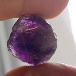 20.67Ct Натуральний необробленний аметист 19.7*18.5мм Відео