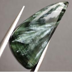 19.8Ct Натуральный Серафинит (Клинохлор) 28*12мм 19.8Ct Натуральный Серафинит (Клинохлор) 28*12мм
