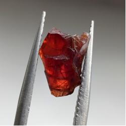 2.78Ct Необроблений піроп гранат 10.2*7мм (без огранювання) 