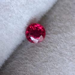 0.21Ct Натуральный рубин класса ААA++ 3мм круг