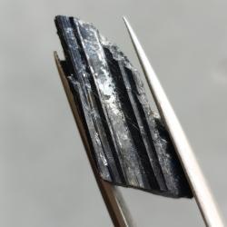 6.6CT Необработанный черный Турмалин шерл 21*9мм (без огранки) 