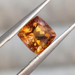 1.0CT Натуральный оранжевый турмалин 5.2мм (кушон) Видео