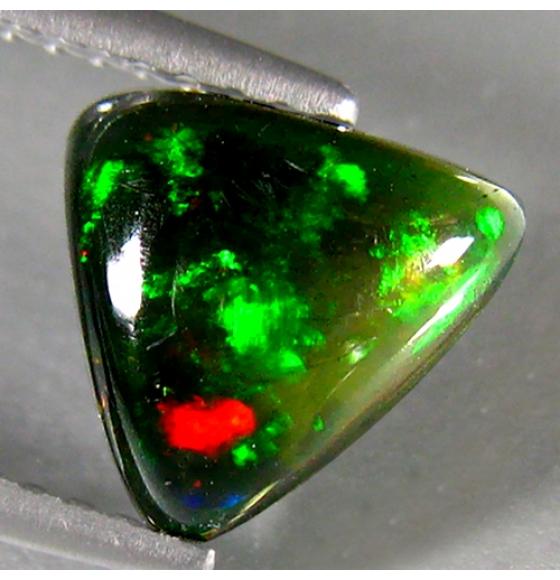 0.86CT ЧЕРНЫЙ ЭФИОПСКИЙ ОПАЛ (ТРИЛЛИОН КАБОШОН)