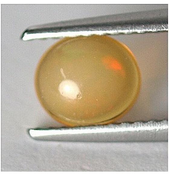 0.6CT ПРИРОДНЫЙ ОПАЛ (КАБОШОН) 6.5*6ММ