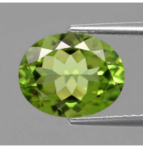 1.9Ct НАТУРАЛЬНЫЙ ПЕРИДОТ 9*7ММ ОВАЛ - Высокое качество. Доставка по Украине.