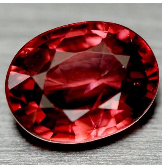 1.62Ct НАТУРАЛЬНЫЙ РОДОЛИТ ГРАНАТ 8*6мм (овал)
