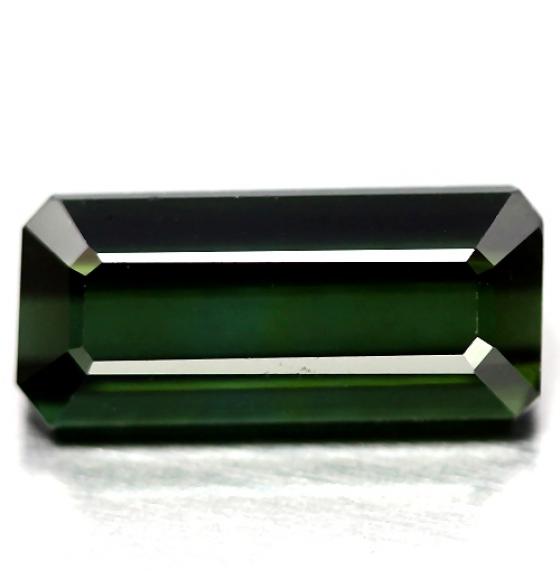 1.92Ct НАТУРАЛЬНЫЙ ЗЕЛЕНЫЙ ТУРМАЛИН (октагон 10.5*4.7мм)