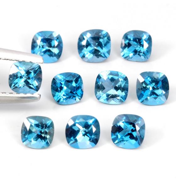 0.34Ct Натуральный Лондон топаз 4мм кушон (цена за 1шт)