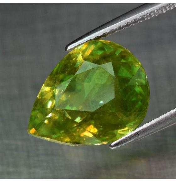 2.3Ct Натуральный сфен (титанит) 10*8.5мм груша