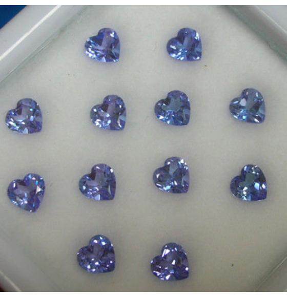 0.26Ct Натуральный танзанит 4мм сердце (цена за 1шт)