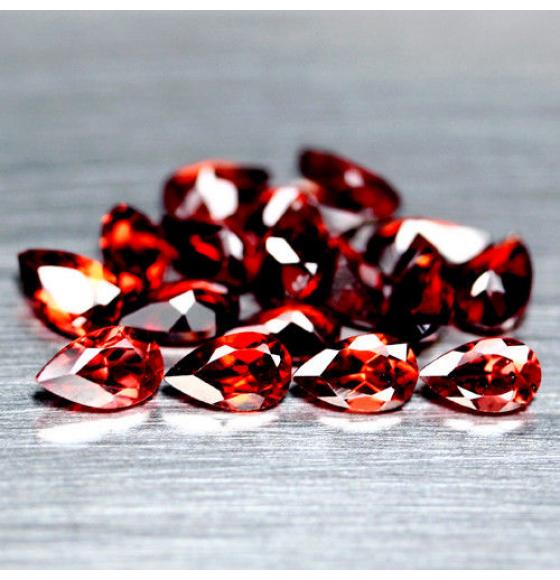0.27Ct натуральный гранат 3*5мм груша (цена за 1шт)
